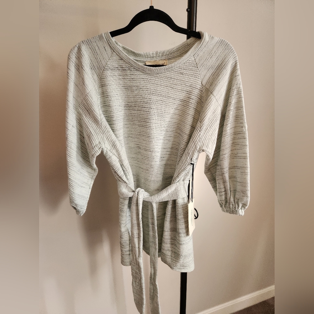 SOLD Forever 21 Gray tunic sweater, long sleeve with front tie, size small - Picture 1 of 8